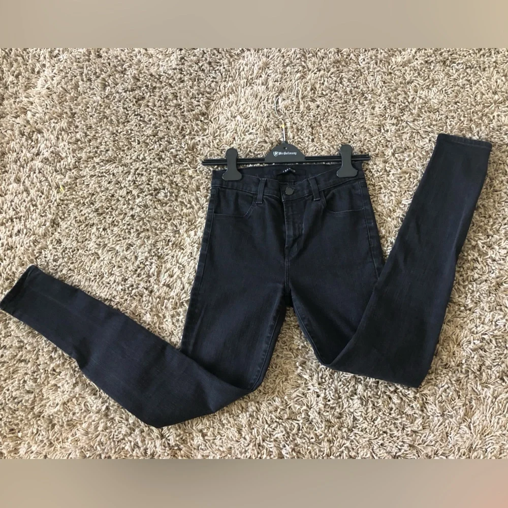 Women's Black Skinny Jeans